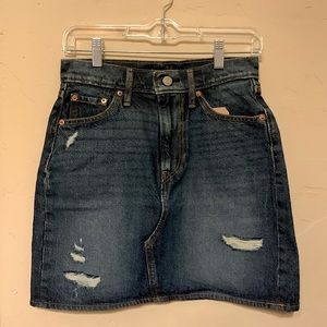 NWT Levi’s Denim Skirt